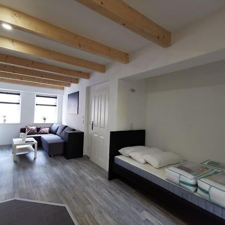 Altstadt-Apartment & Fewo Og Fuer Max 3 Pers ฮาลเดนสเลเบน ภายนอก รูปภาพ